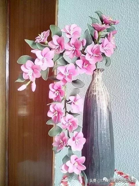 把彩色的*袜丝**套在铁圈上，最后竟然变得这么美（附教程）