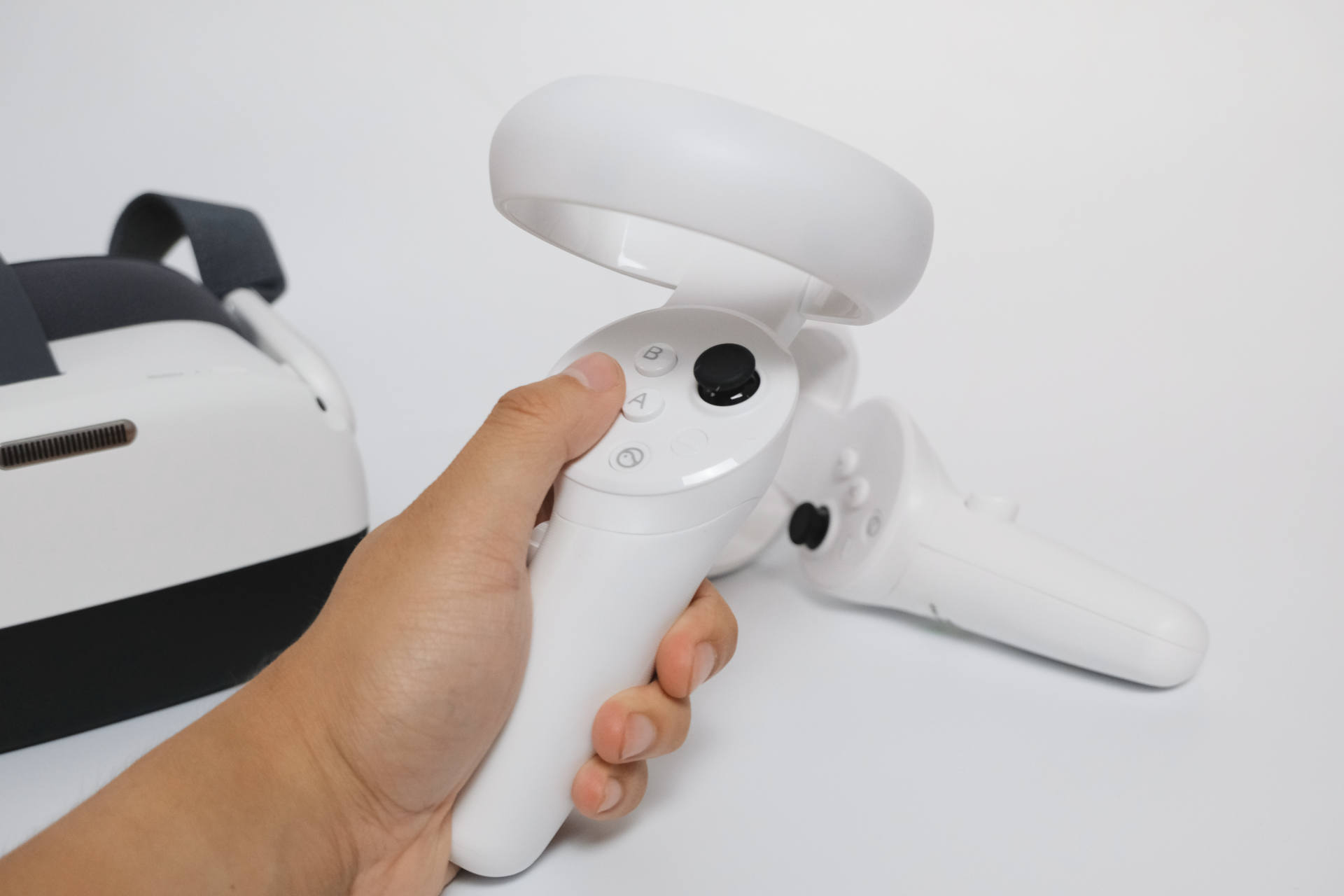 低成本vr玩赛车游戏,piconeo3和piconeo2