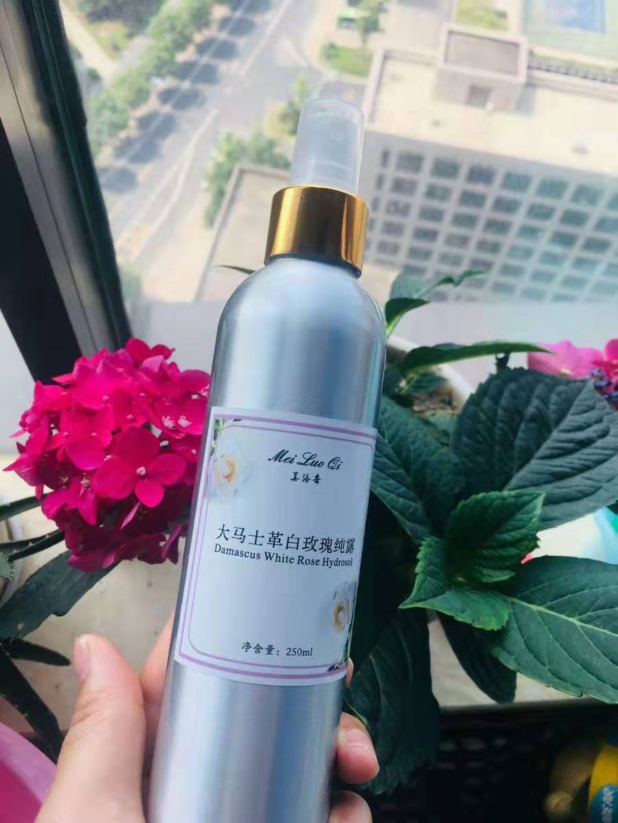 爽肤水实力挚爱，给肌肤满满的宠溺！不停产我会回购一辈子!