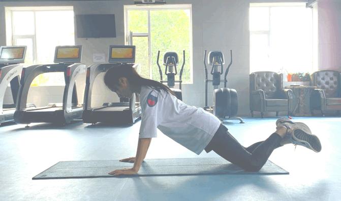 超有效的瘦手臂告别蝴蝶袖拜拜肉,蝴蝶袖拜拜肉怎么按摩