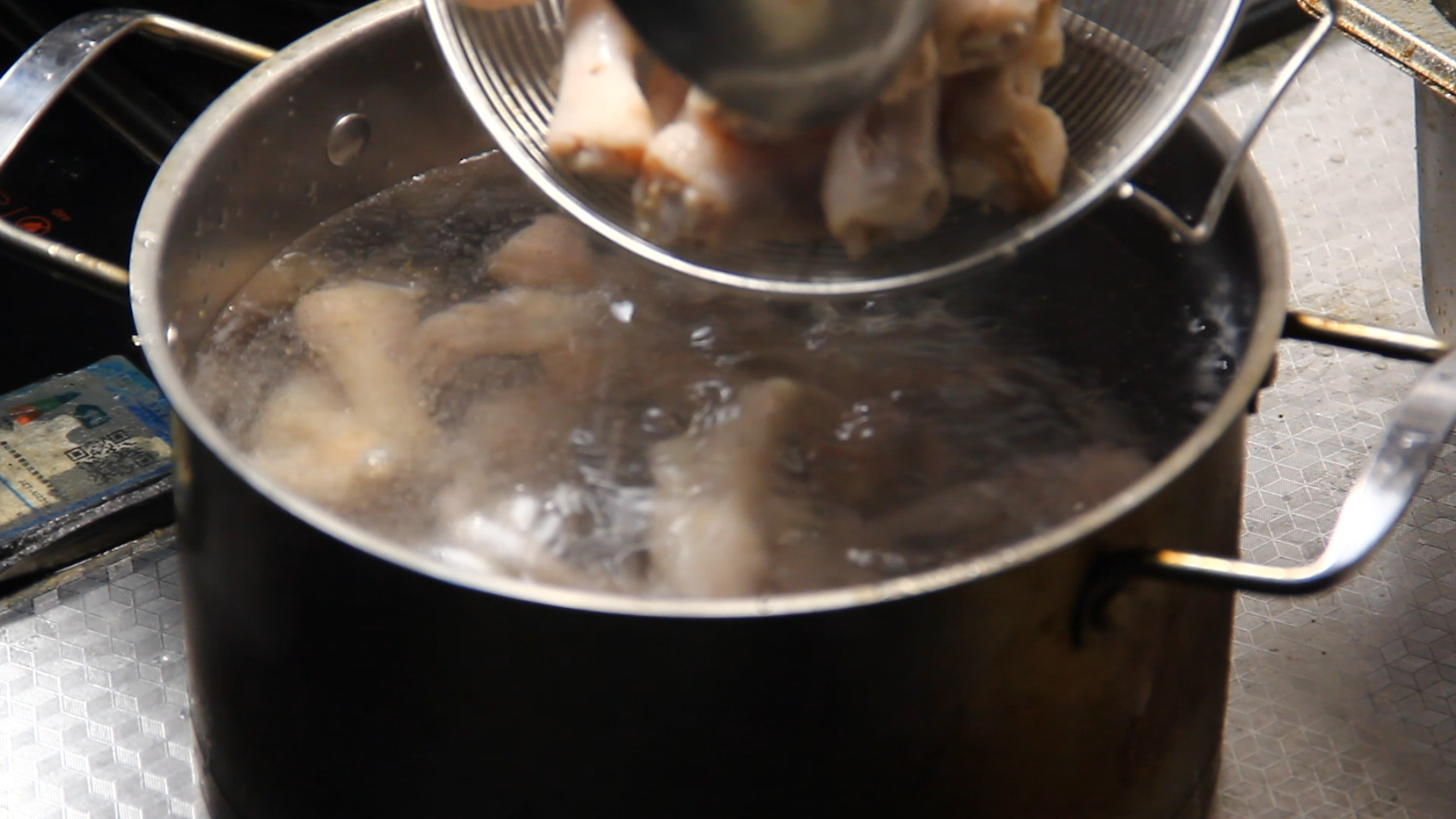 鸡爪怎么做可以摆地摊卖,鸡爪摆摊创业做法