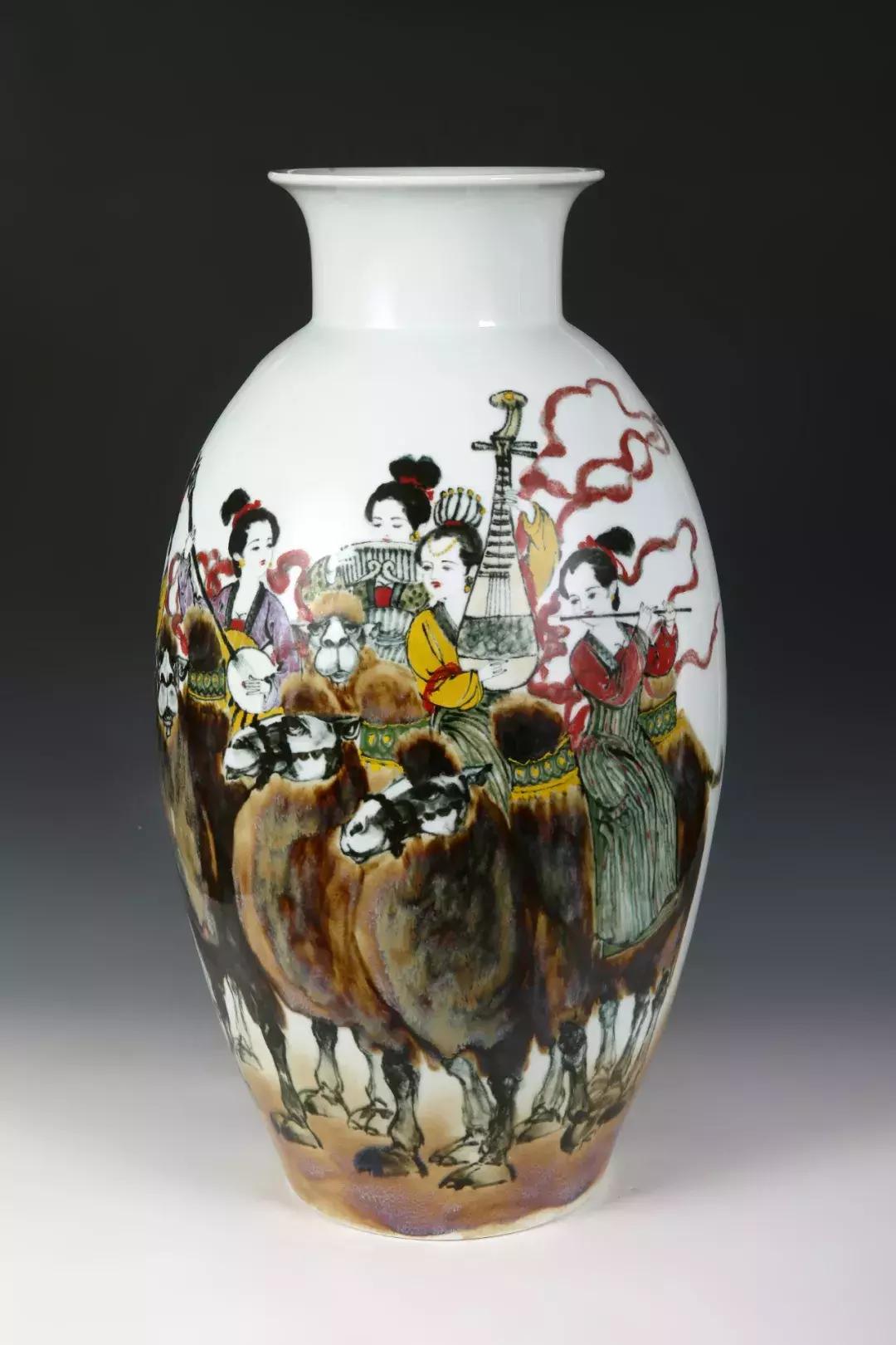 陶瓷艺术新星！深圳文博会金奖得主杨博，面向世界、扎根赣东北