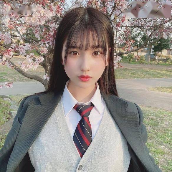 森嶋杏和奥由衣，两位美得看一眼就忘不了的美女专访