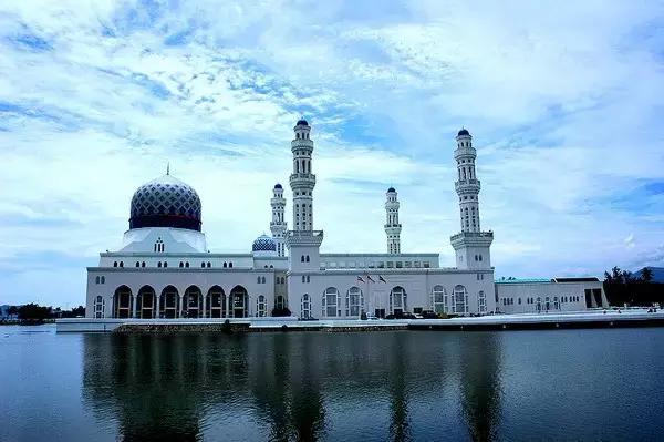 蜜月旅行就去这些海岛你值得拥有,10个最适合蜜月旅行的海岛