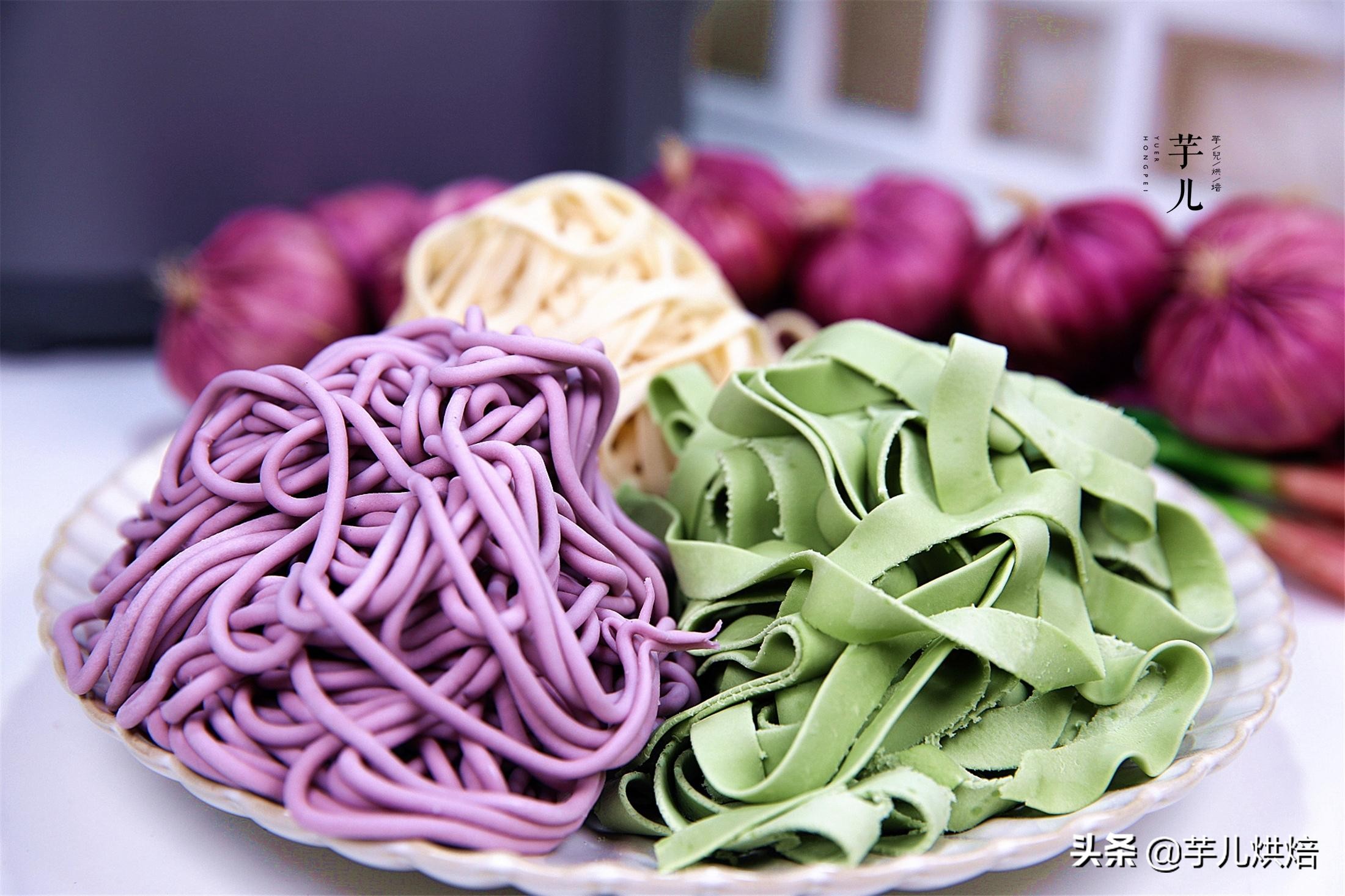 在家如何无需材料做出好吃的面条,自制面条吃起来不劲道