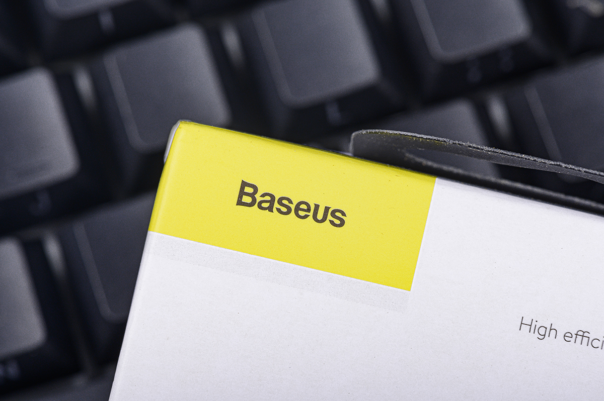 车载点烟插头改usb,倍思一拖三车载点烟器