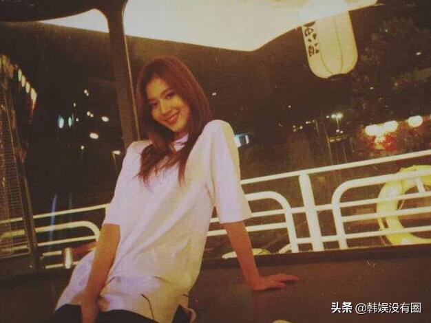 twice成员直拍sana教程,twice成员sana去美国