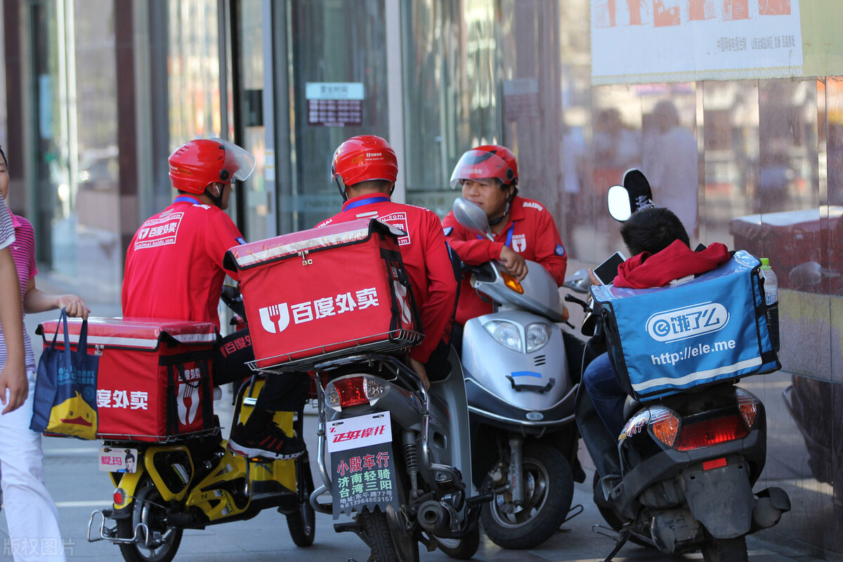 兼职送外卖一个月能挣3000块钱吗,兼职送外卖一天至少工作几个小时