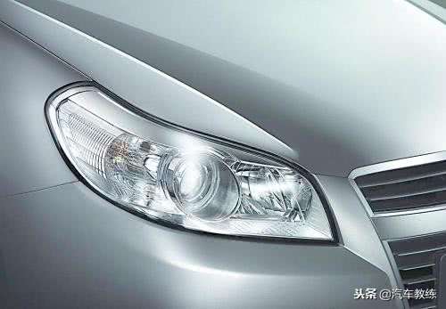 汽车新大灯起雾,大灯起雾4s店拒赔怎么处理