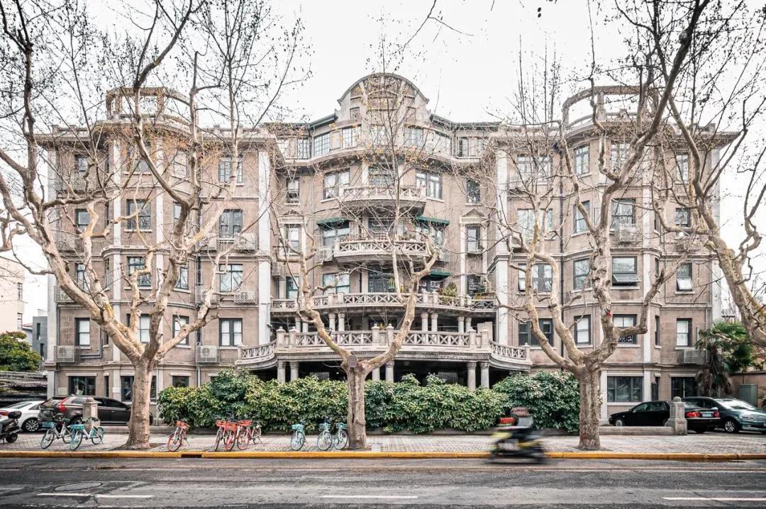 到“黑石”听黑胶，百年公寓里藏着这么多“宝藏”