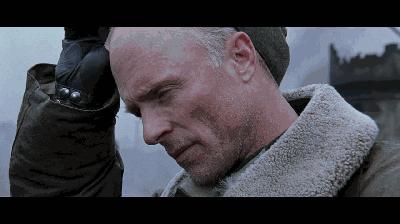 部队射击是双眼还是单眼,国内部队为什么单眼瞄准