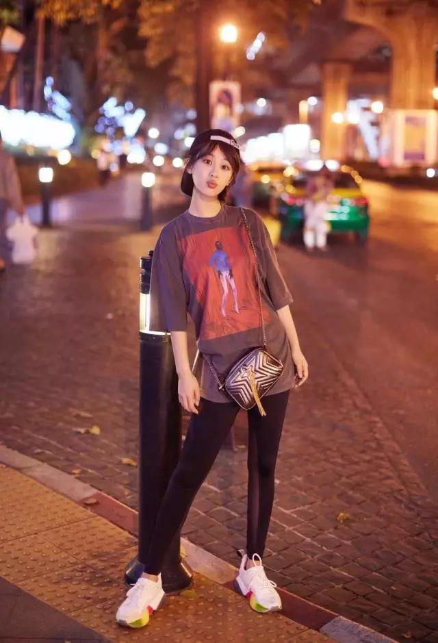 韩国练习生小白鞋,偶像练习生的鞋