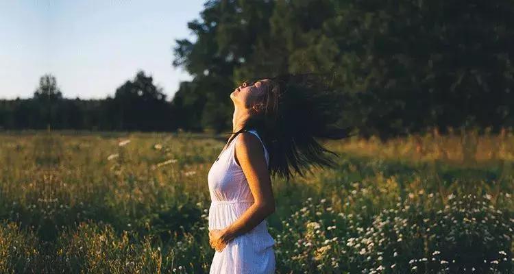 子宫出租实录：能站着挣钱，就别躺着