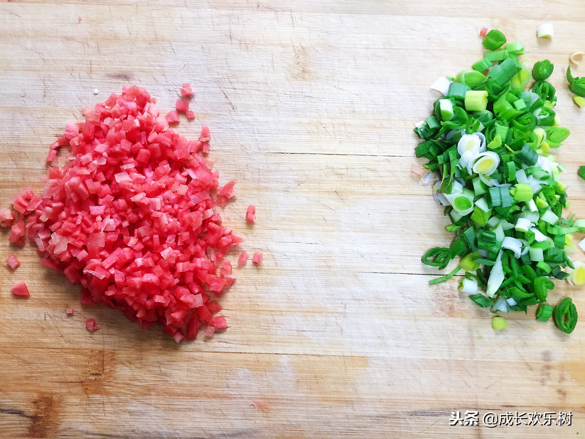 剩米饭怎么做蛋炒,剩饭变蛋包饭的方法