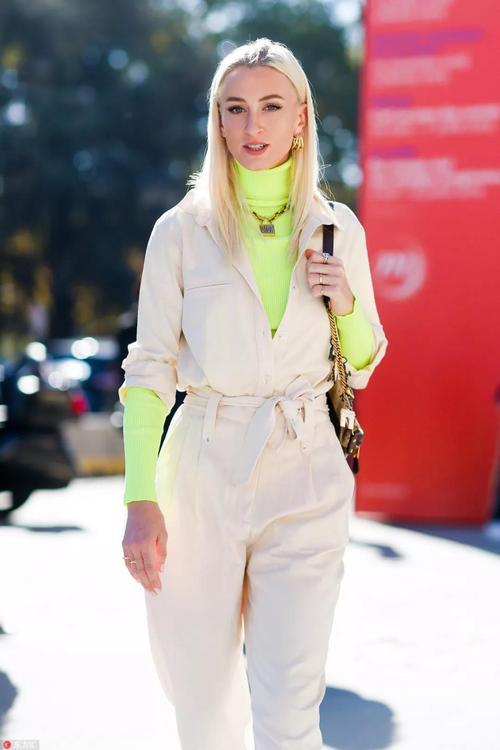 毛衣项链配饰怎么选,毛衣项链配饰经典百搭