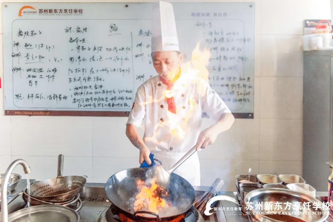 创业做什么小吃最简单赚钱,创业几千块钱做什么好