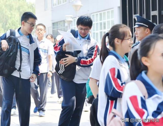 新中考开卷考试难度,中考改革后考试内容有什么不同