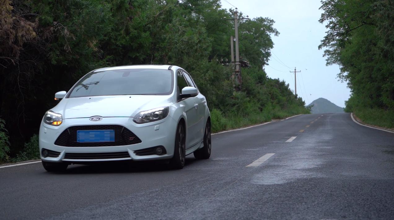 13万帮粉丝买了台手动钢炮，手里的GTI突然不香了