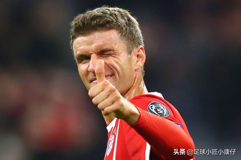 沙尔克04，0：4,寓意深刻啊！今晚拜仁势必火力全开，不落多特