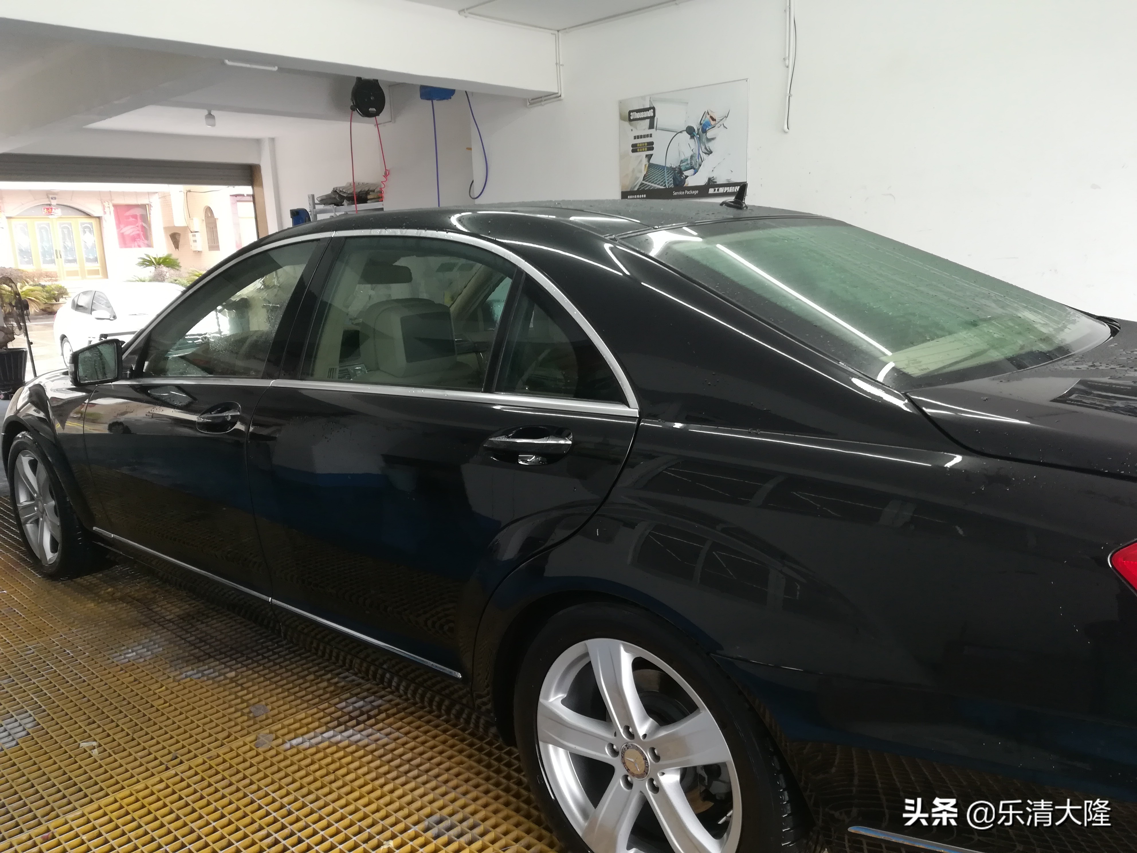 奔驰s350门边镀铬条,奔驰s350座椅清洗翻新