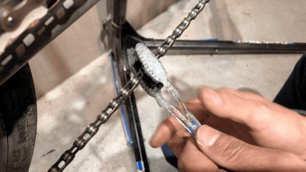 自行车链条怎么保养不生锈,自行车链条怎样保养是最好的