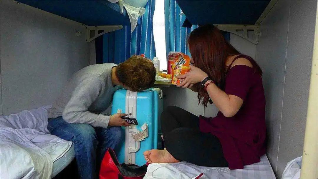 你以为火车只有泡面盒饭？火车文化的精髓，是堪比米其林的美食啊