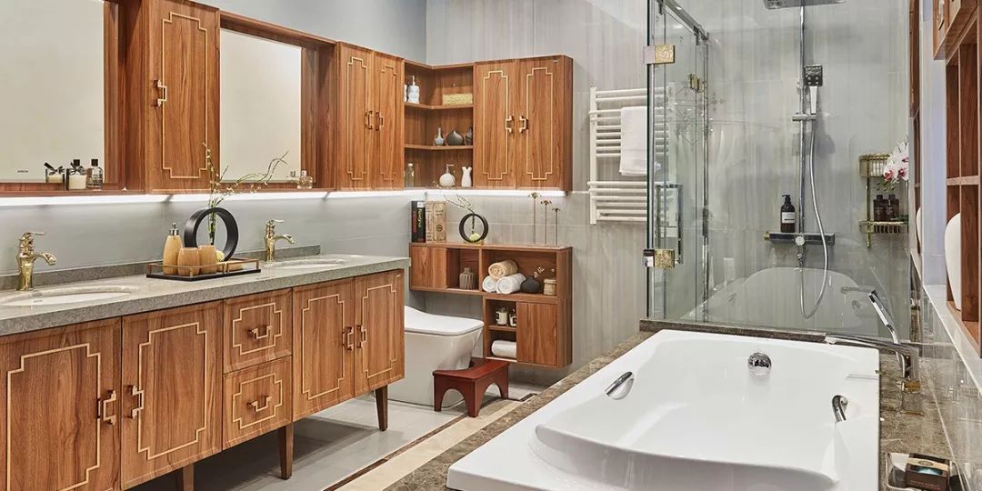 八一八，看看有那些大佬站在全卫定制”的新风口上？