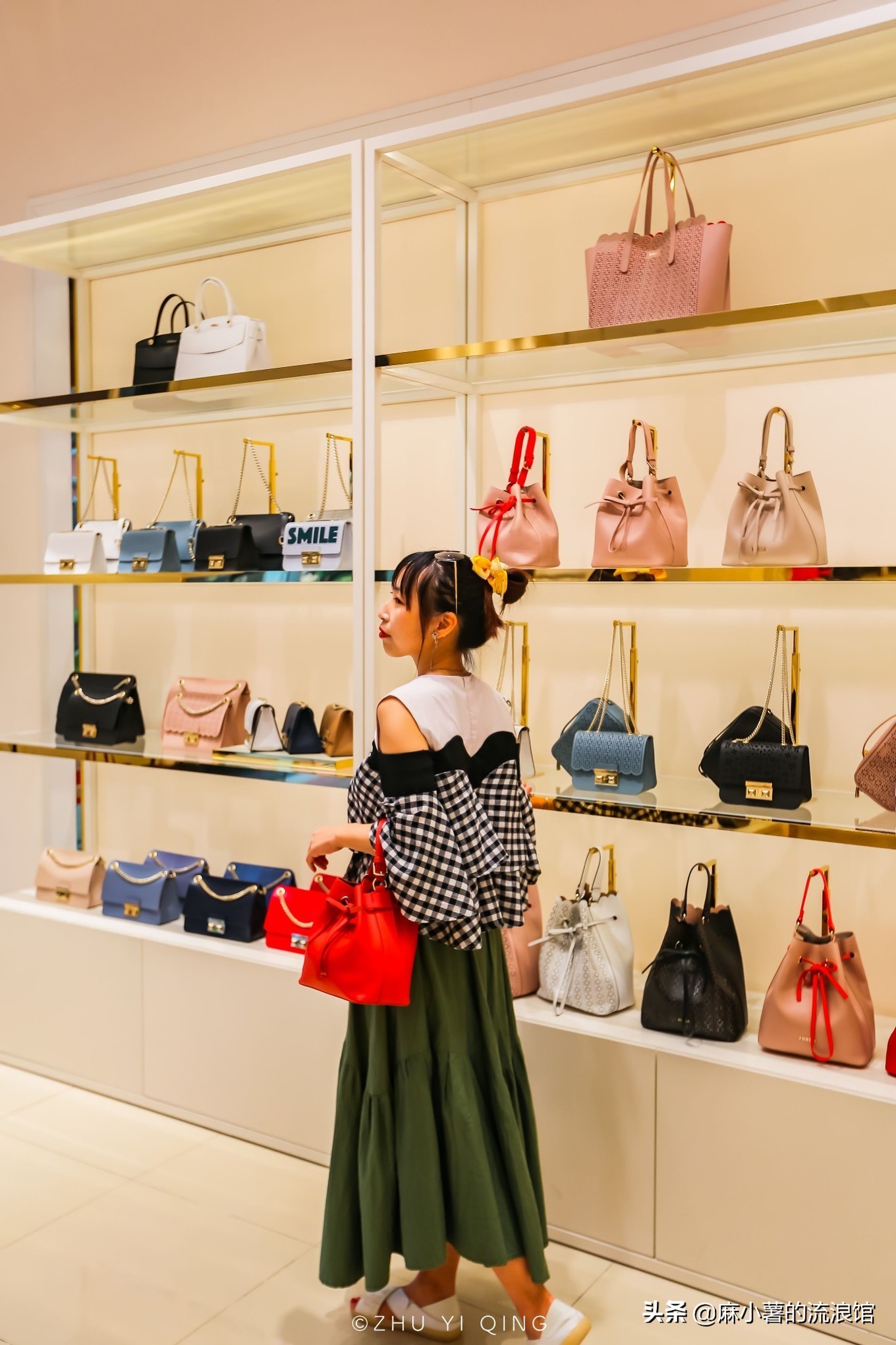 武汉佛罗伦萨奢侈品小镇,武汉佛罗伦萨小镇奥特莱斯