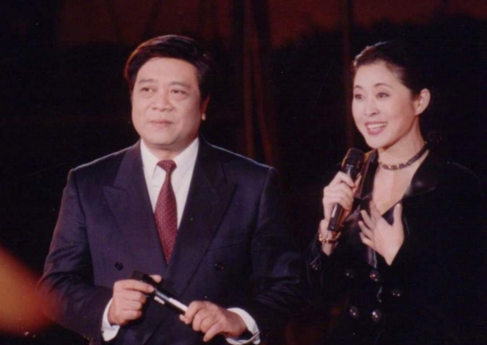 赵忠祥5亿家产留给谁,赵忠祥凭什么有五亿家产