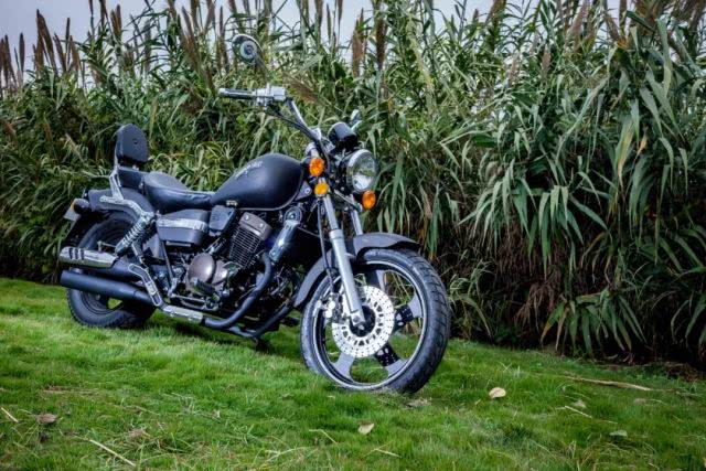 1.68万元的国产太子车，造型经典，250cc水冷引擎，极速114