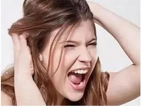 木北头皮：夏季头发油腻原因分析