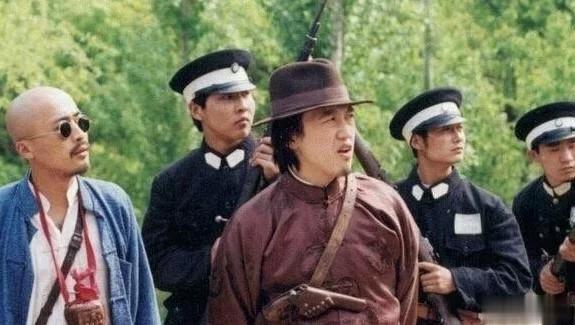 城门挂女子首级示众,城门挂首级