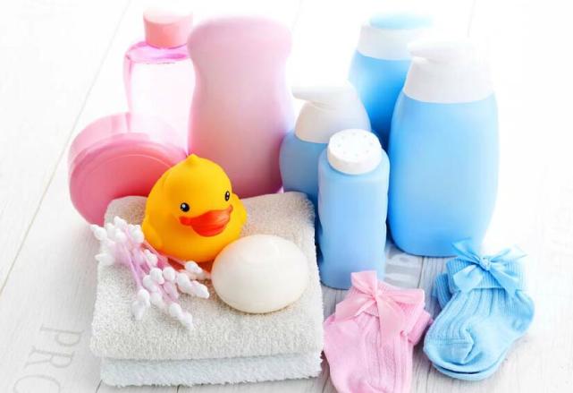 新生儿护理必备常识有哪些,护理室必备物品清单