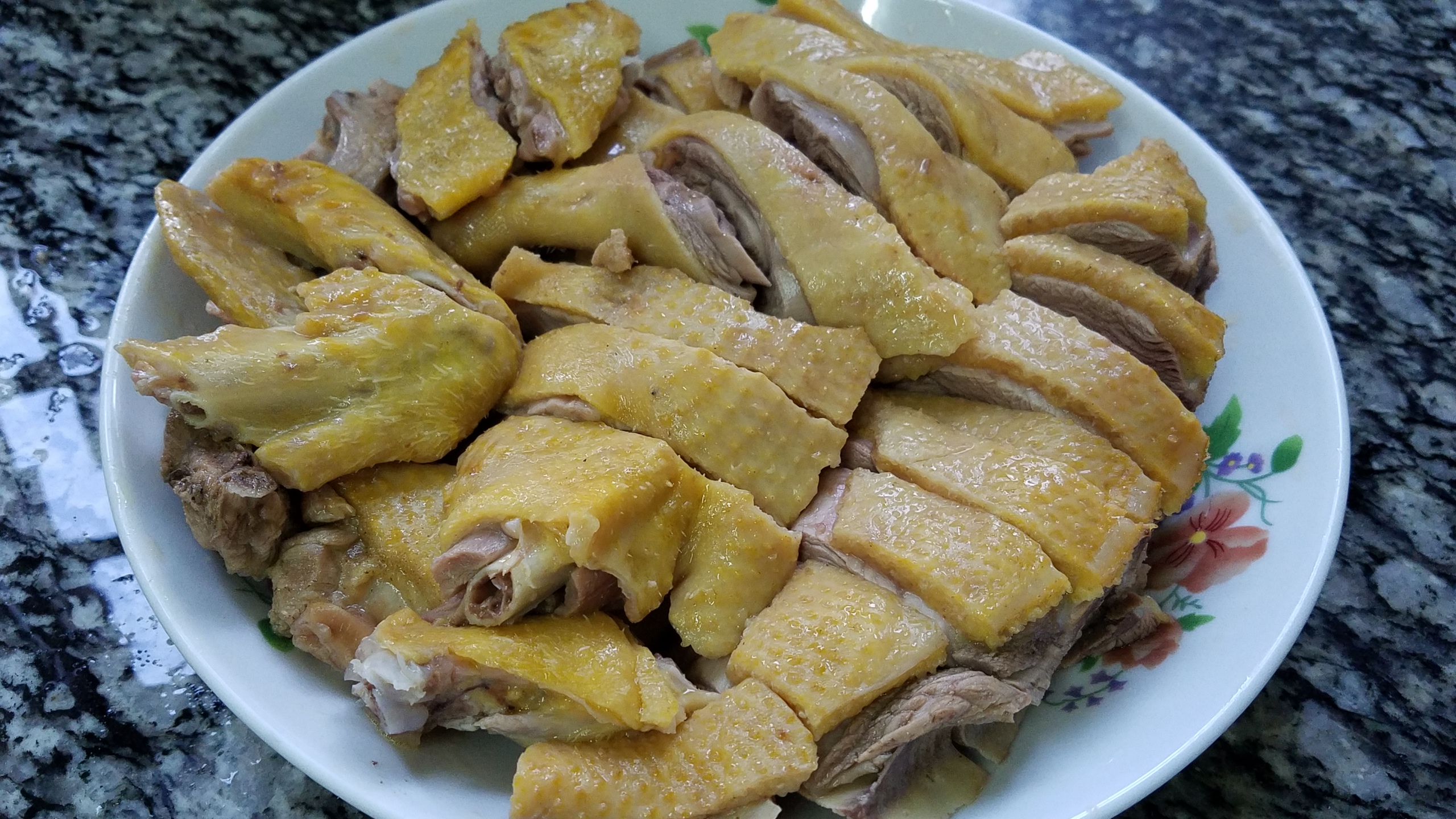 白切鸭的家常做法分享,广东白切鸭最正宗的教程