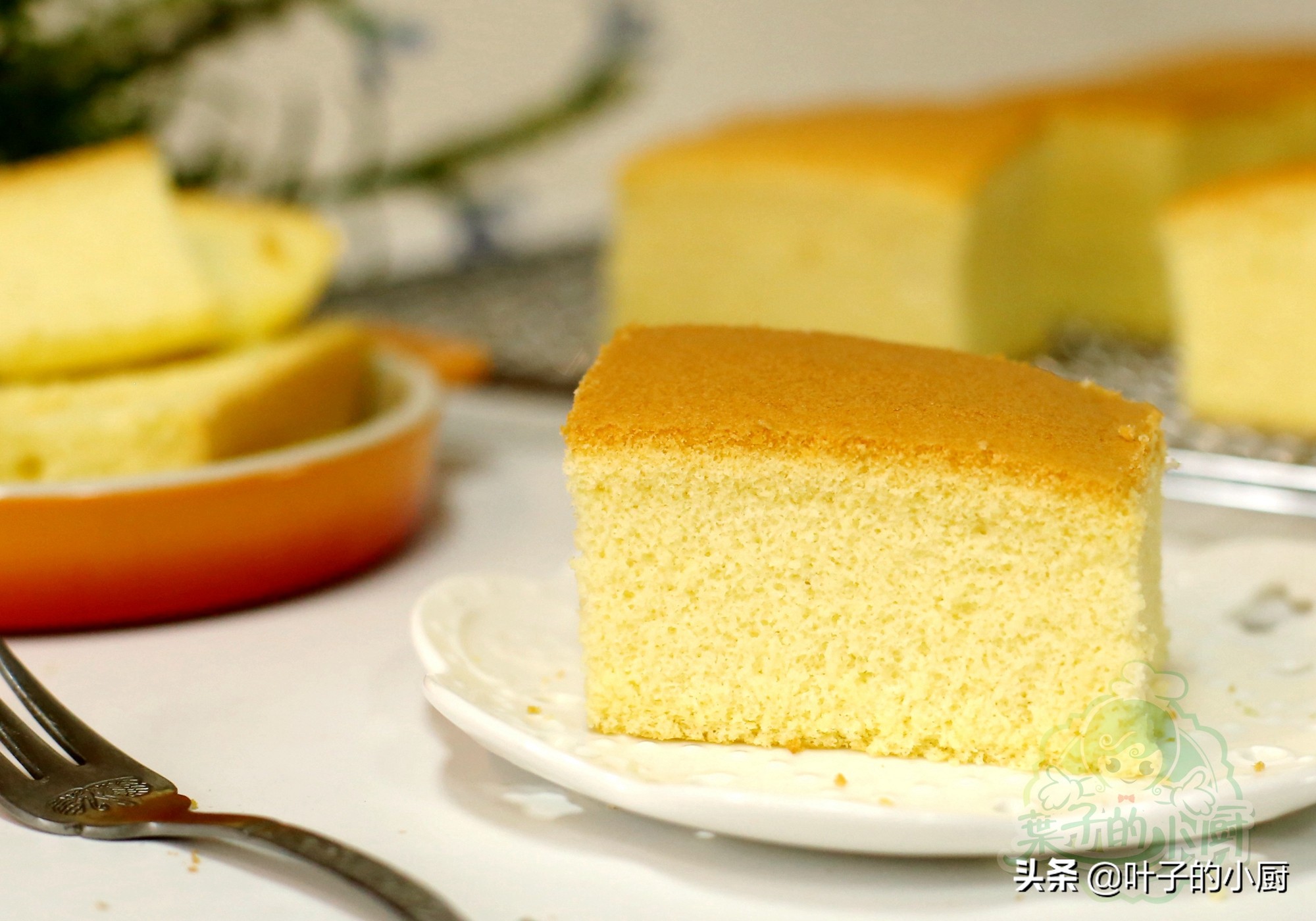 超级简单的蛋糕一学就会只用烤箱,又软又好吃的蛋糕配方