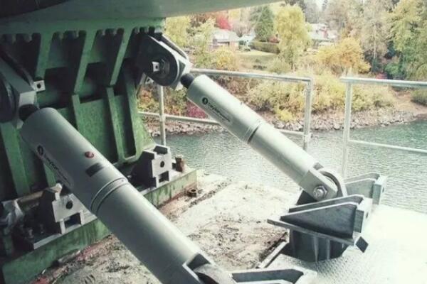 上海中心大厦遇大风摆动一米,上海中心大厦起大风可以晃动几米