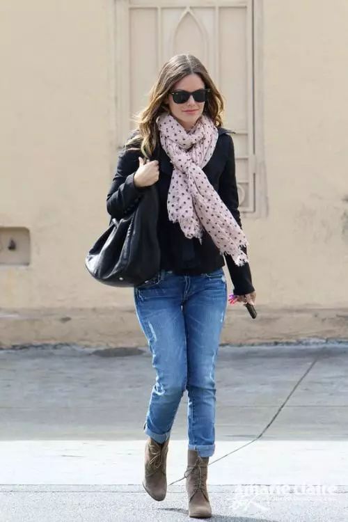 什么围巾织法简单好看,秋冬围巾披肩系法保暖又时尚