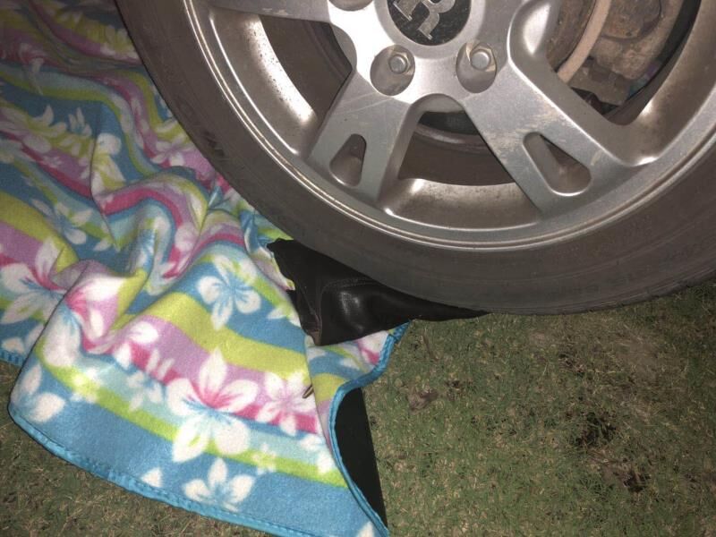 二手车压坏百万名表，合理合规天衣无缝，“巧合”成最大破绽