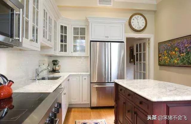 厨房台面下龙骨用什么材质的好,万科精装房厨房台面是什么材质