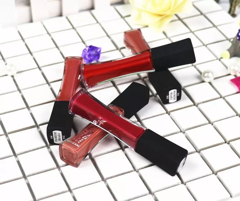 迪丽热巴蔡徐坤王源微博之夜,蔡徐坤王源