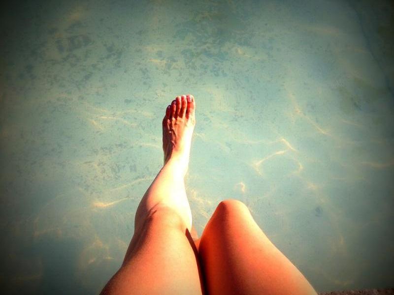 晚上睡觉腿抽筋吃哪种钙片合适,睡觉腿抽筋吃钙片也没用怎么办