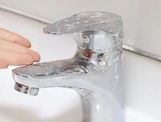 水龙头水渍怎么清理,水龙头水渍去除的最佳方法