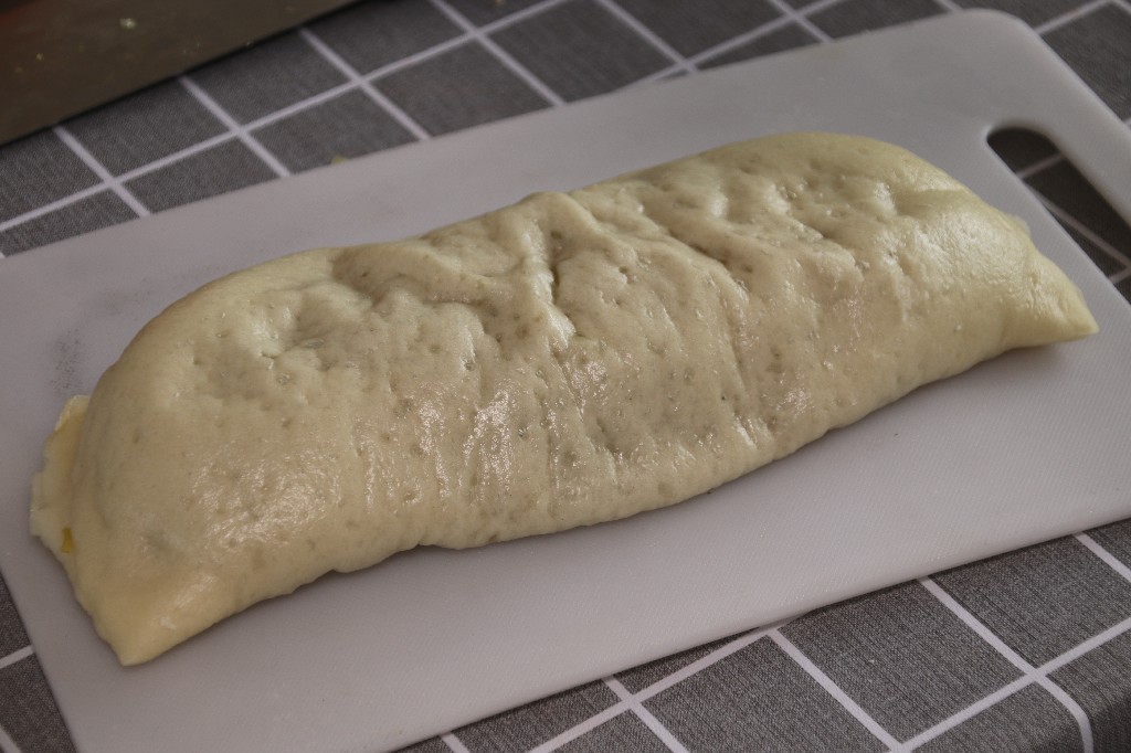 蒸馒头为什么个别会有气死馍,鬼捏馍民间预示着什么