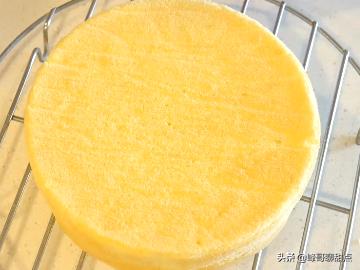 戚风无糖蛋糕烤箱做法,烘焙戚风蛋糕胚的制作方法