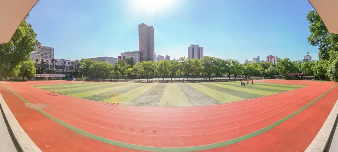 青年毛主席，榜首进一中！他曾就读的长沙市一中究竟有多牛？