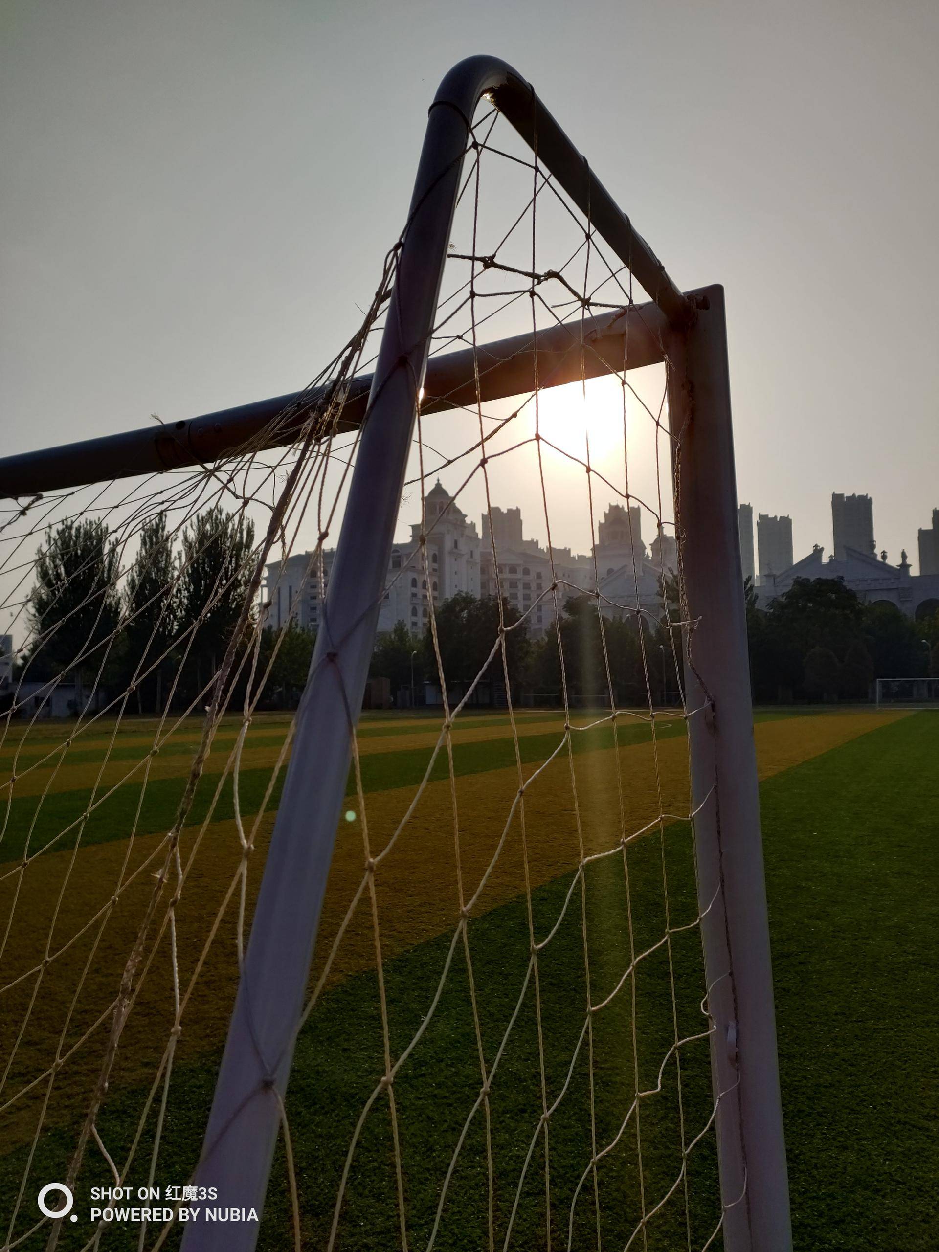 红魔3s在2020年值不值买,红魔3s全新机最低售价