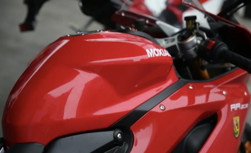 摩枭500rr为什么不是四缸车,摩枭500rr尊贵版和赛道版区别