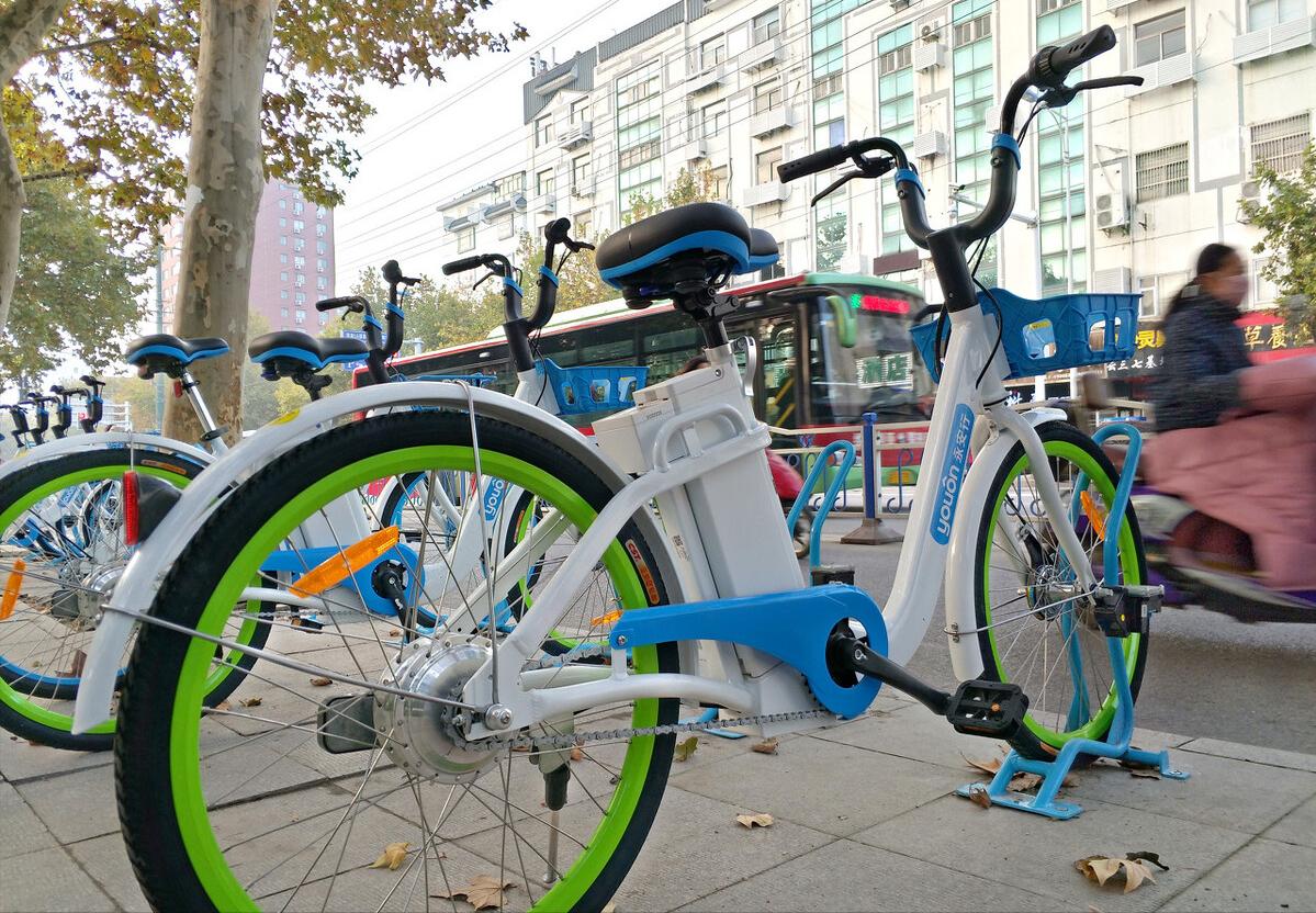 什么时候实施电动车考驾驶证,考电动车驾驶证要符合哪些条件