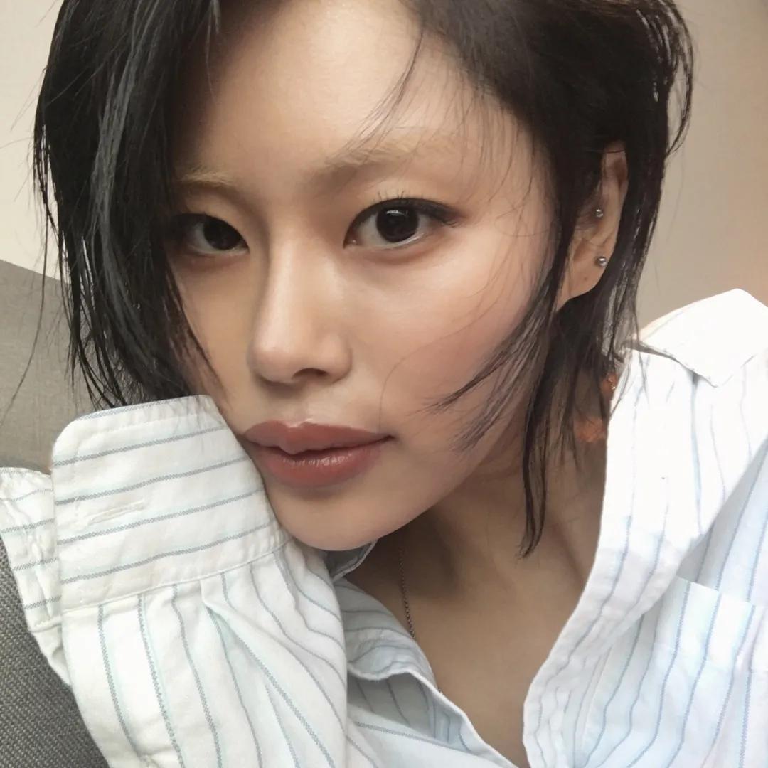 做权志龙闺蜜有多幸福？全球限定随便送：今晚我们都是柠檬精女孩