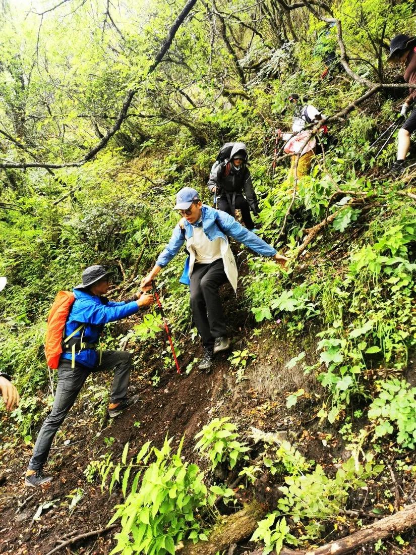 贡嘎山的徒步,贡嘎雪山大环线徒步游记